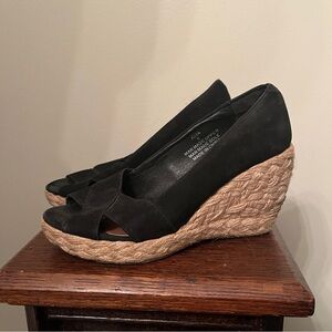 Matisse Rita Black Suede Espadrille Peep Toe Wedges
